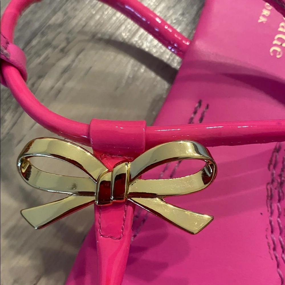 Kate Spade Tracie Flat Sandals Hot Pink Gold Bow Sz 7.5 - Picture 4 of 8